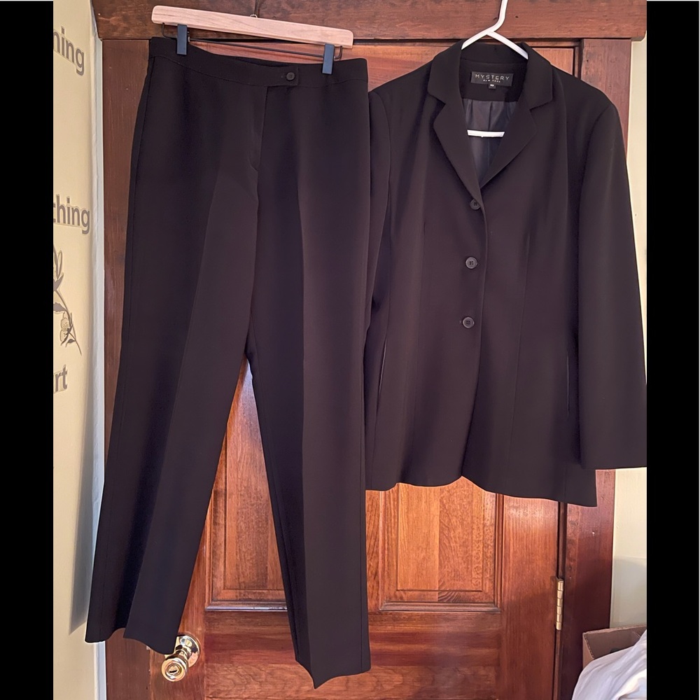 Women’s 2 piece suit